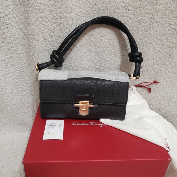 FERRAGAMO Glam Shoulder Bag - Picture 2 of 16